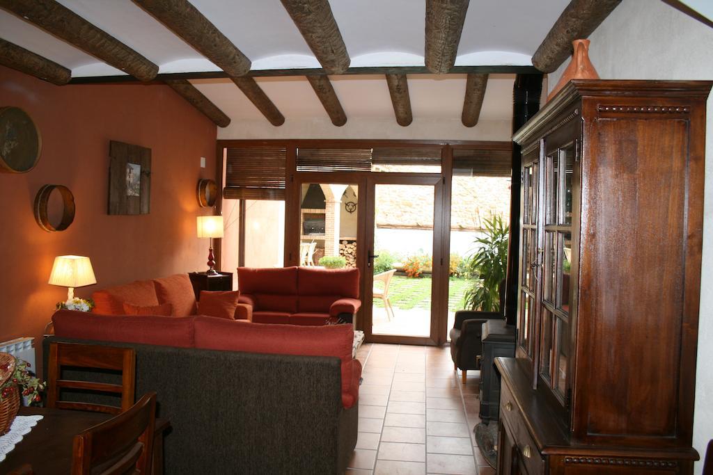 Вилла La Casa Del Azafran Villanueva del Rebollar de la Sierra Экстерьер фото
