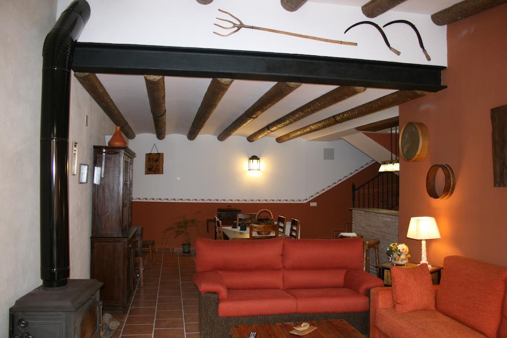 Вилла La Casa Del Azafran Villanueva del Rebollar de la Sierra Номер фото